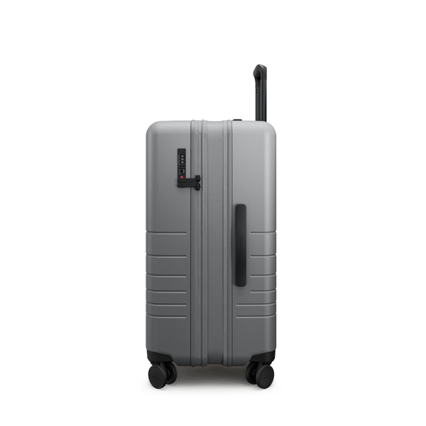 Expandable Check-In Medium USD 336 - Image 3