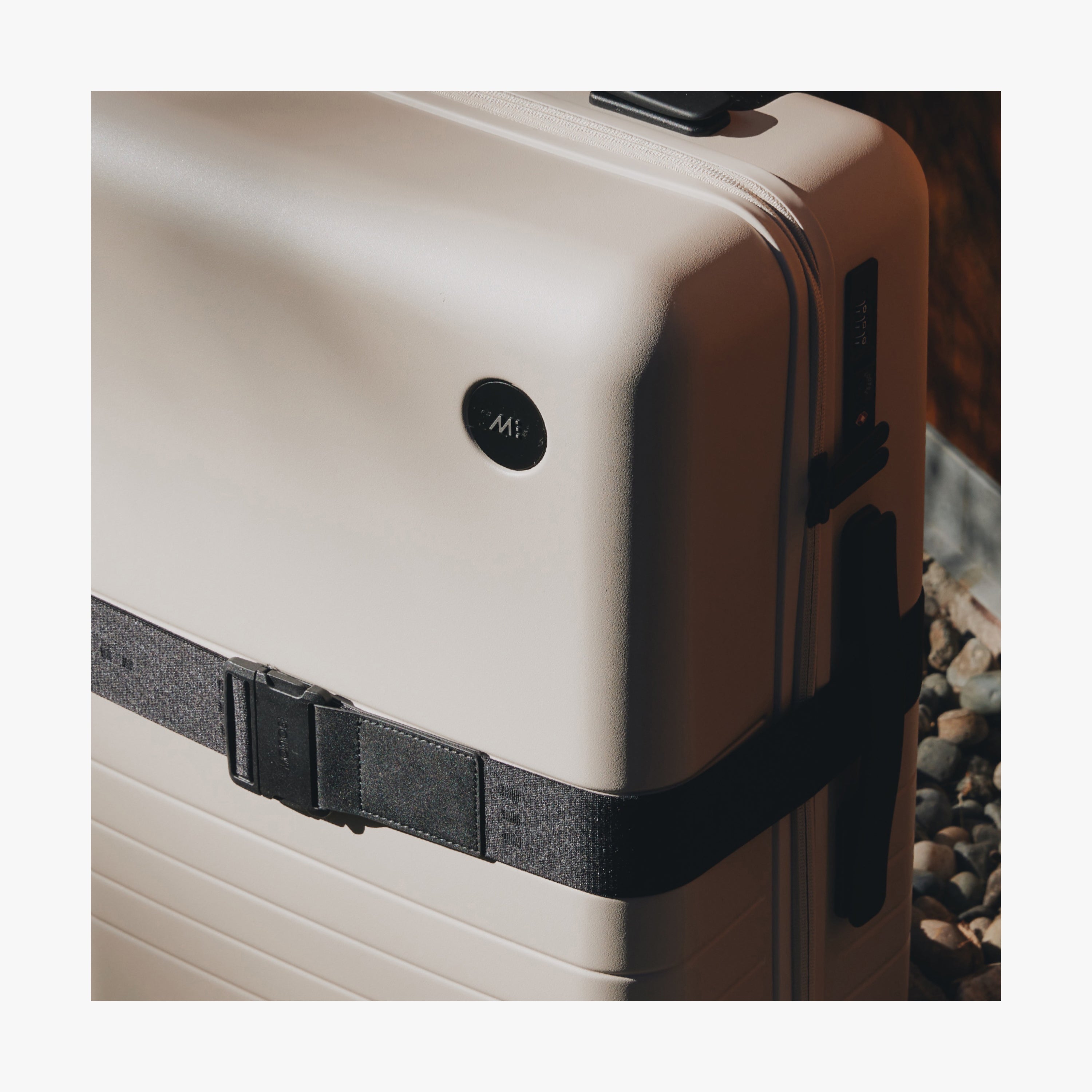 Luggage_Strap-PDP_Carousel-