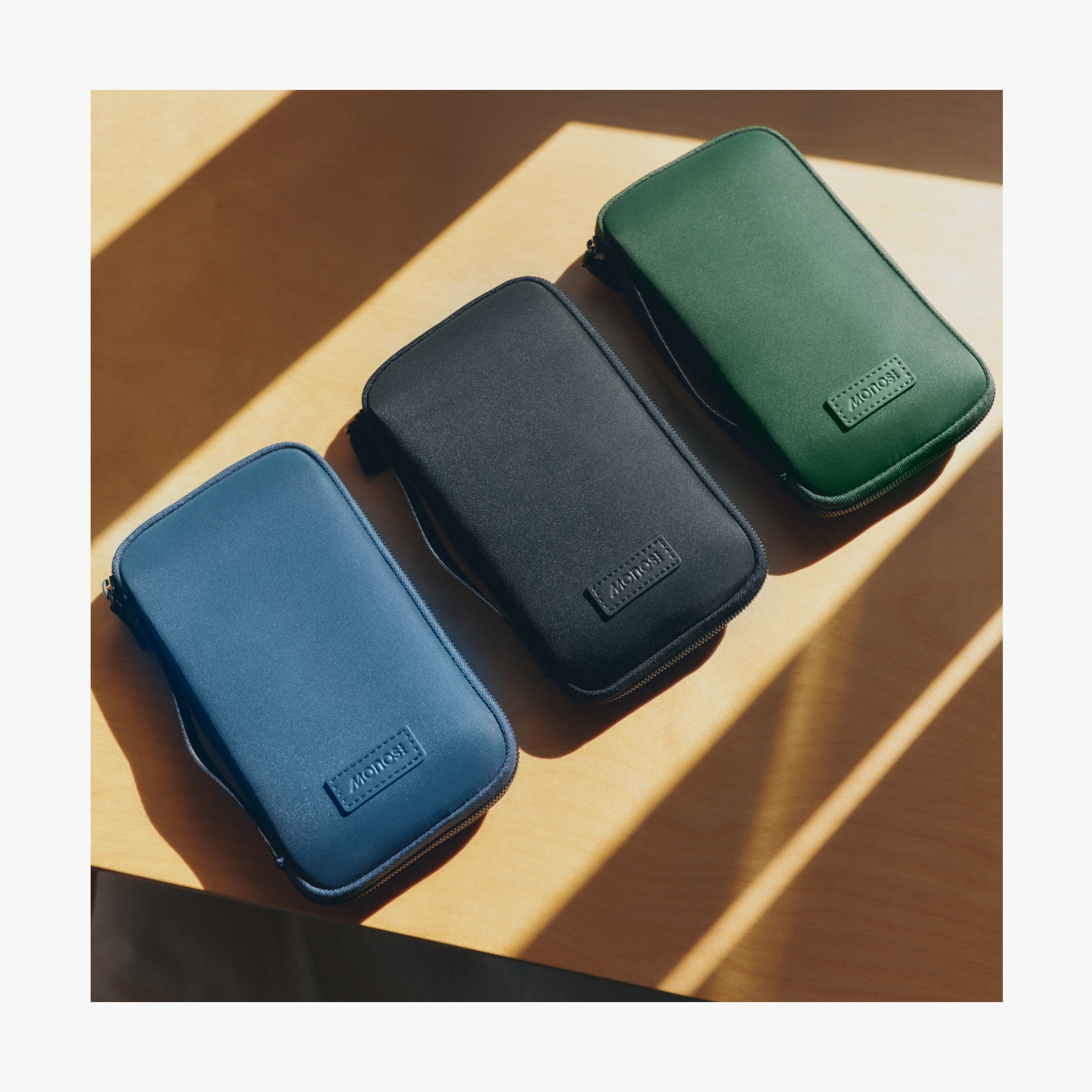 Metro Travel Wallet | Passport & Card Holder | Monos
