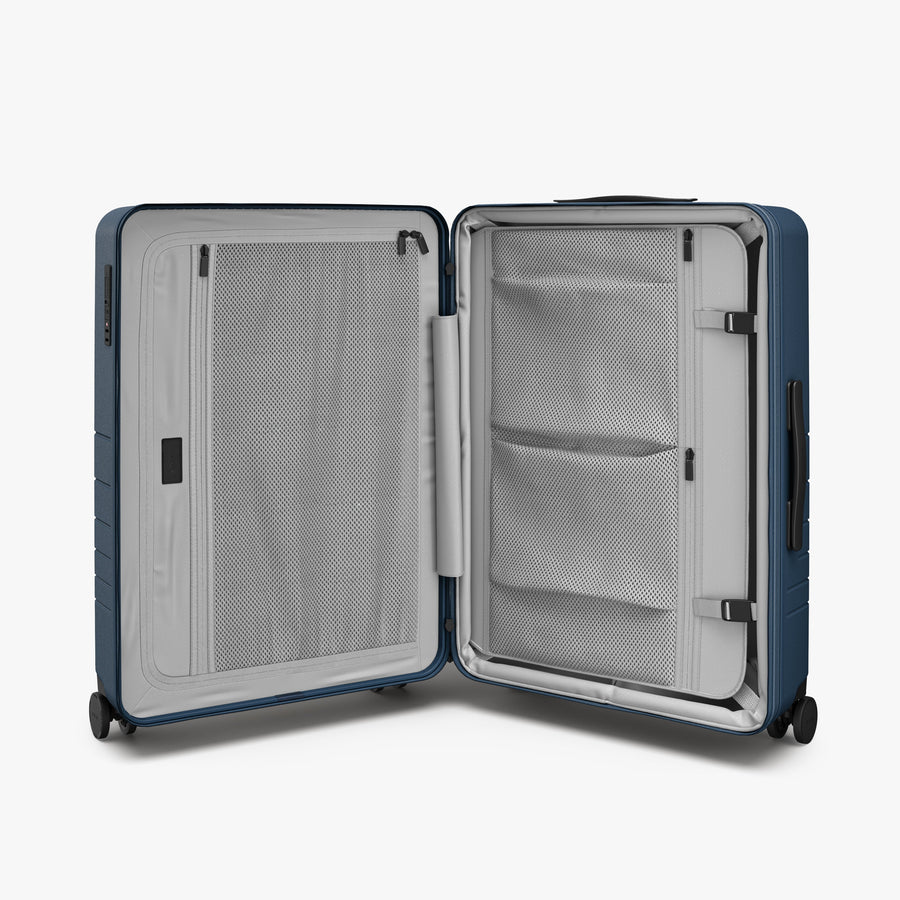 Ocean Blue | Inside view of Expandable Check-In Medium in Ocean Blue