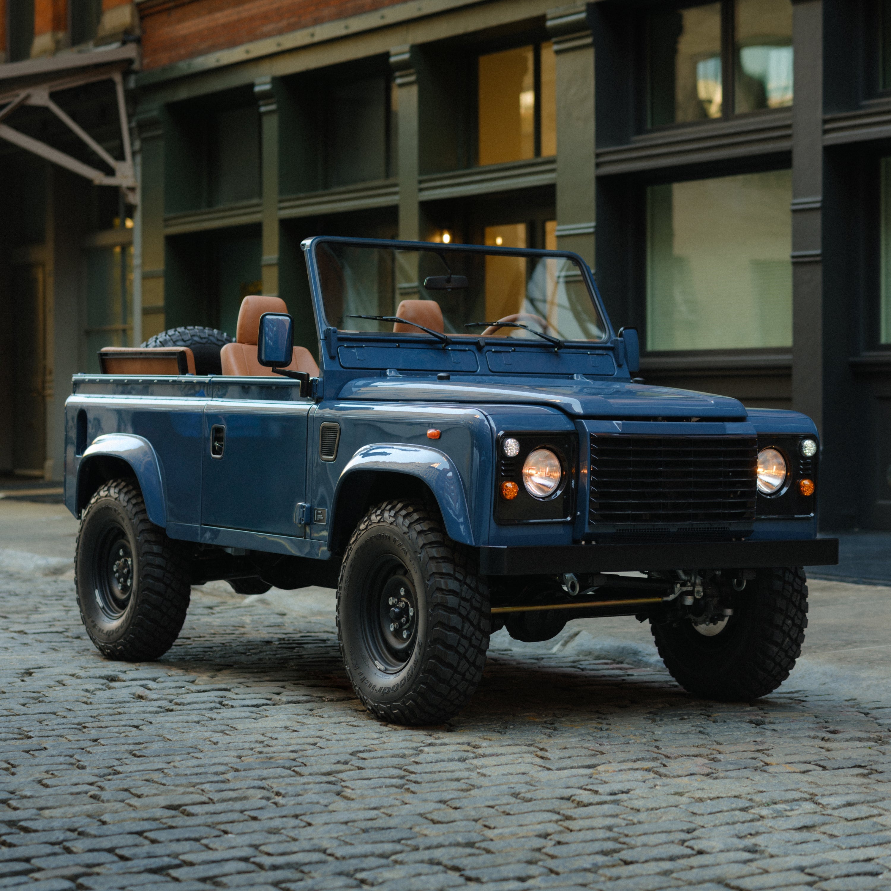 Britains Land Rover Defender 90 Bleu 1:32 - Modèle Moulé - Avec Boîte