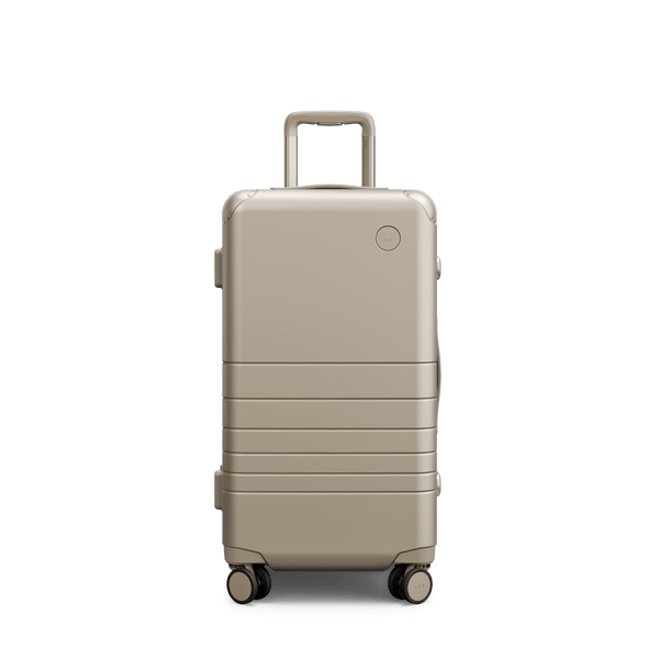 Hybrid Trunk Medium USD 387 Hybrid Trunk Medium USD 387