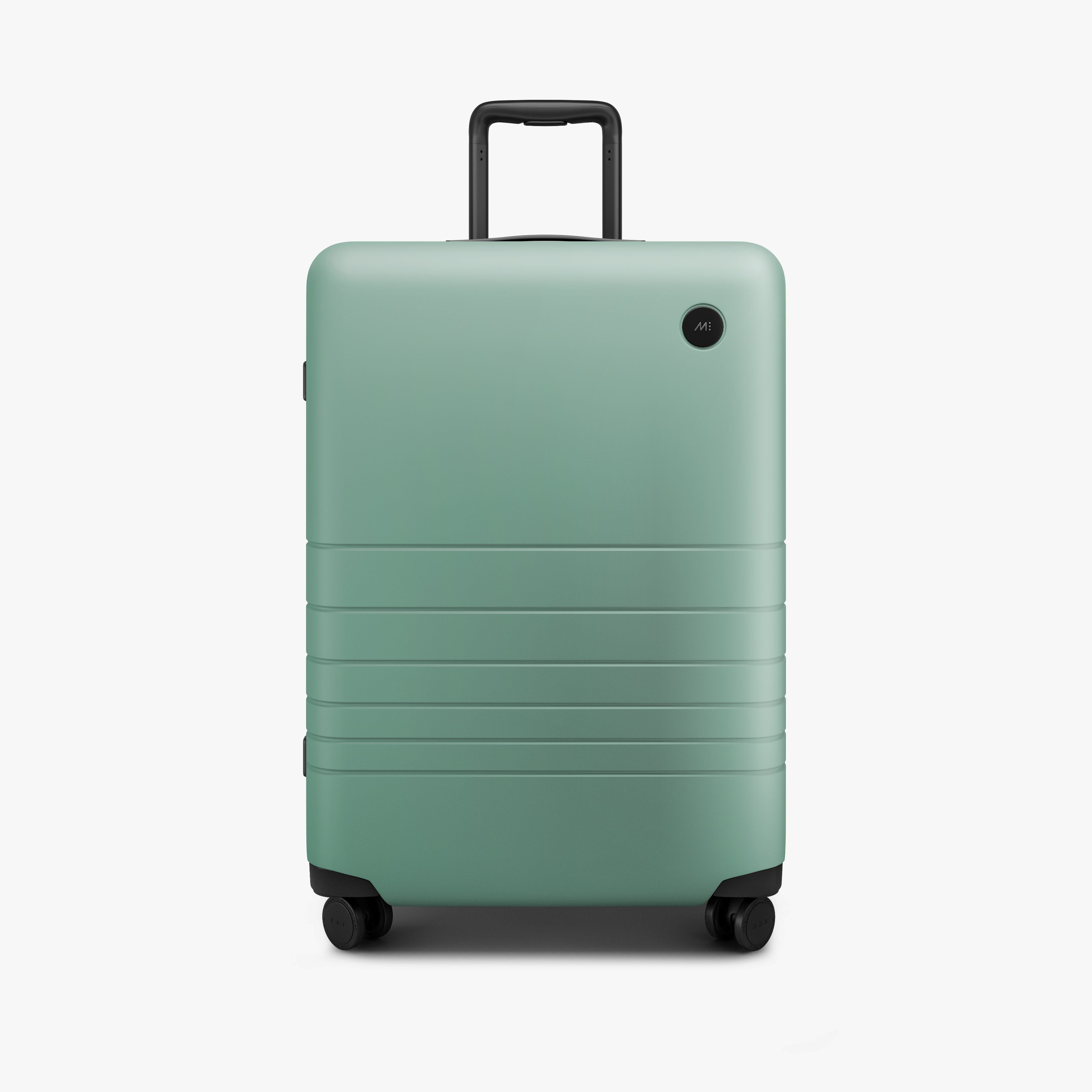 Monos Check-In Medium