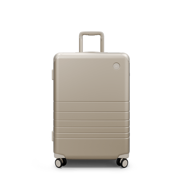 Hybrid Check-In Medium USD 370