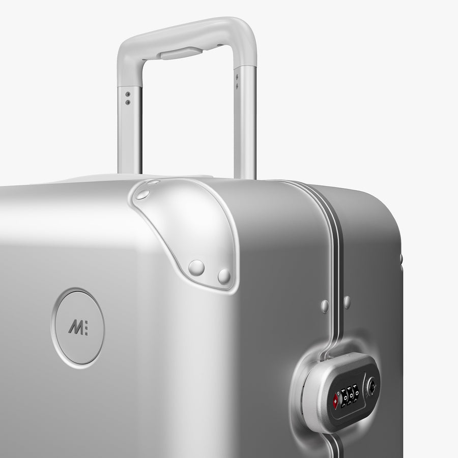 Silver | Luggage handle view of Hybrid Check-In Medium in Silver
