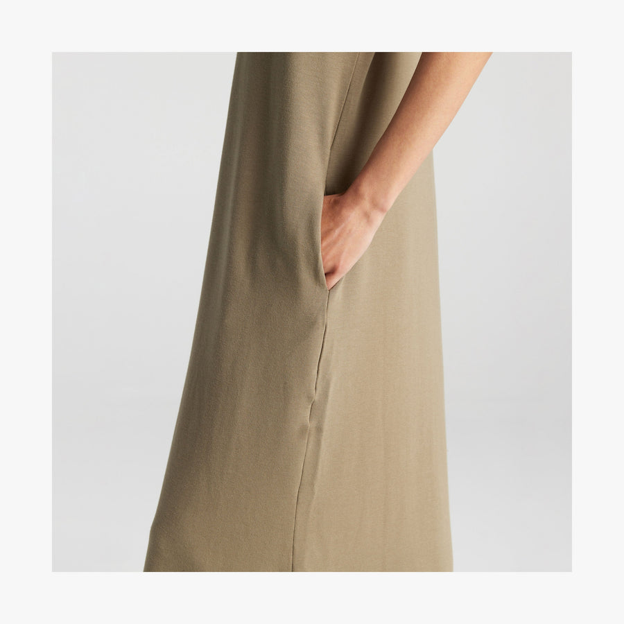 Moss | Side pocket view of woman in Sevilla Dress Moss
