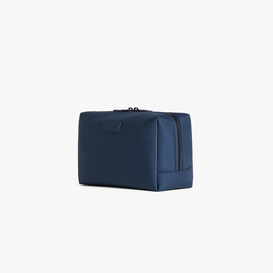 Large / Oxford Blue | Angled view of Metro Toiletry Case Large in Oxford Blue